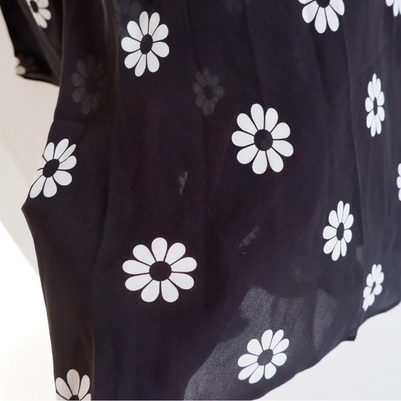 SOLD- REALISATION x Claudia Schiffer Cosima Silk Daisy Mini Dress - Picture 12 of 15